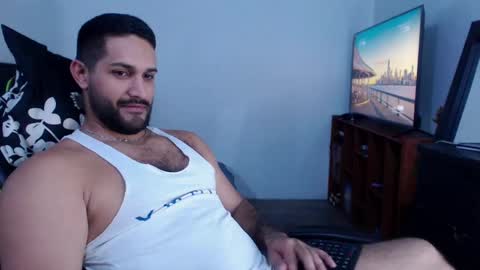 Snapshot of alonxoo chatting on January 19, 2025, 10:39 pm alonxoo online show from January 19, 2025, 10:39 pm