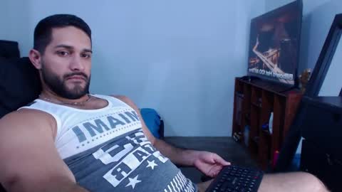 Snapshot of alonxoo chatting on January 25, 2025, 1:10 am alonxoo online show from January 25, 2025, 1:10 am