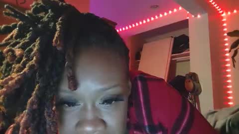 alotacat online show from December 2, 2025, 9:54 pm