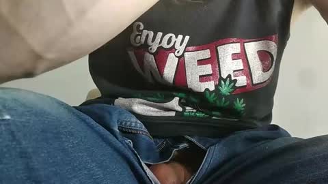 alotofcream4u online show from February 7, 2026, 5:22 am