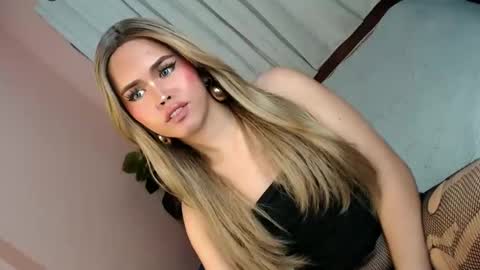 LEXY online show from January 11, 2025, 5:51 pm