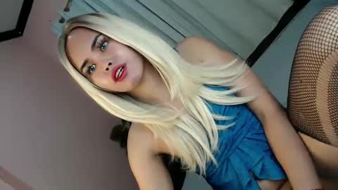 LEXY online show from January 15, 2025, 8:48 pm