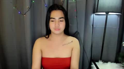 alovelydollnica online show from December 10, 2024, 3:44 pm