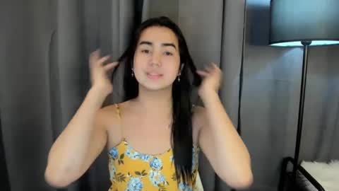 alovelydollnica online show from December 18, 2024, 11:51 pm
