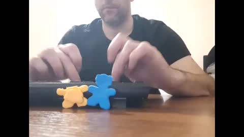 alpachinos online show from November 15, 2025, 2:13 pm