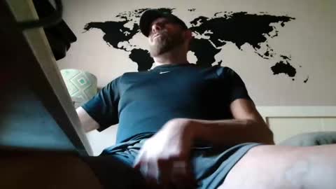 Snapshot of alph4beto chatting on October 11, 2025, 8:29 pm ALPH4BETO online show from October 11, 2025, 8:29 pm