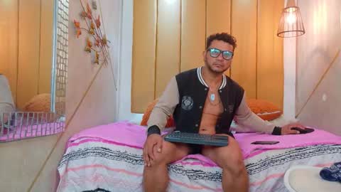 Snapshot of alpha_kong chatting on September 27, 2025, 11:04 am Alpha online show from September 27, 2025, 11:04 am