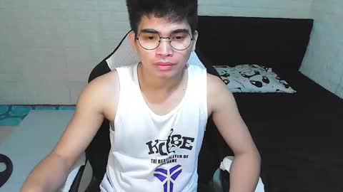 Snapshot of alpha_rider chatting on November 19, 2025, 11:10 am Angelo online show from November 19, 2025, 11:10 am