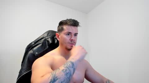 Snapshot of alphagodleatherking92 chatting on January 15, 2025, 8:41 am LeatherMaster online show from January 15, 2025, 8:41 am