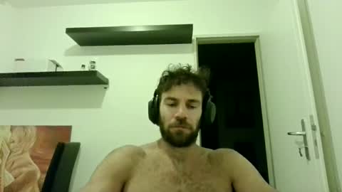 Snapshot of alphah_hunk chatting on October 10, 2025, 6:29 pm alphah_hunk online show from October 10, 2025, 6:29 pm