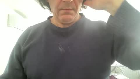 Snapshot of alphandre chatting on February 2, 2025, 9:30 am AlphAndre online show from February 2, 2025, 9:30 am