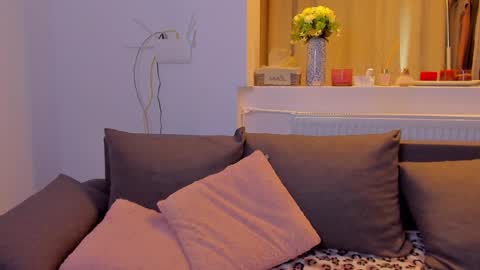 Michelle online show from November 25, 2025, 11:10 am