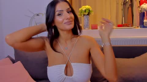 Michelle online show from December 1, 2025, 11:32 pm