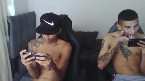 Snapshot of alphas_latins chatting on May 15, 2026, 8:16 pm alphas_latins online show from May 15, 2026, 8:16 pm