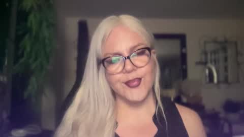 Snapshot of alphatransmami chatting on February 28, 2026, 8:26 am alphatransmami online show from February 28, 2026, 8:26 am