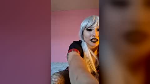 altbaddie420 online show from July 18, 2026, 10:35 pm
