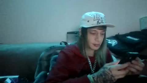 Snapshot of altboy010 chatting on December 15, 2025, 1:43 am altboy010 online show from December 15, 2025, 1:43 am