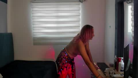 Snapshot of alterego1__ chatting on September 15, 2025, 11:54 am Alter  online show from September 15, 2025, 11:54 am