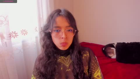 Snapshot of aluna_0310 chatting on December 6, 2024, 9:57 pm . . online show from December 6, 2024, 9:57 pm