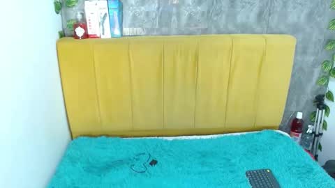 alunnaclarkcm online show from February 1, 2026, 11:58 pm