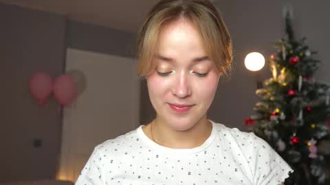 Amelia NEXT STREAM  online show from December 19, 2025, 1:51 pm