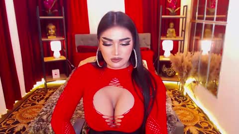 Snapshot of alurajhenson chatting on December 12, 2024, 1:17 pm Alura Jhenson online show from December 12, 2024, 1:17 pm