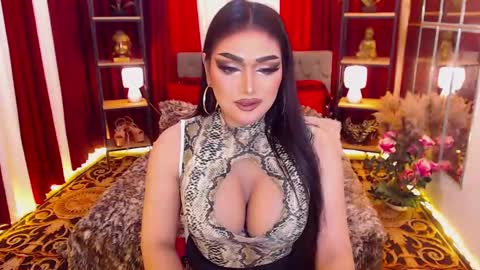 Snapshot of alurajhenson chatting on January 6, 2025, 10:02 am Alura Jhenson online show from January 6, 2025, 10:02 am
