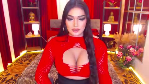 Snapshot of alurajhenson chatting on January 14, 2025, 11:31 am Alura Jhenson online show from January 14, 2025, 11:31 am
