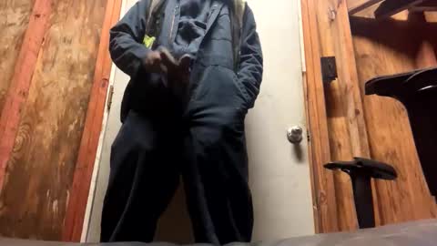 Snapshot of alwayshorny240177 chatting on October 31, 2025, 6:53 pm alwayshorny240177 online show from October 31, 2025, 6:53 pm