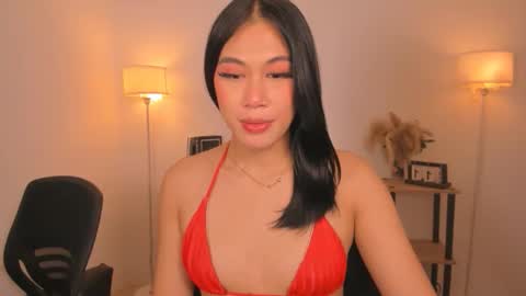 Snapshot of alwina_williams chatting on April 5, 2026, 6:38 pm alwina_williams online show from April 5, 2026, 6:38 pm