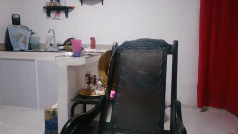 analia online show from November 24, 2025, 3:28 am