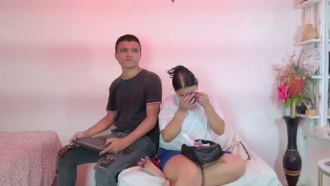 aly_n_sebas online show from July 24, 2026, 3:04 am