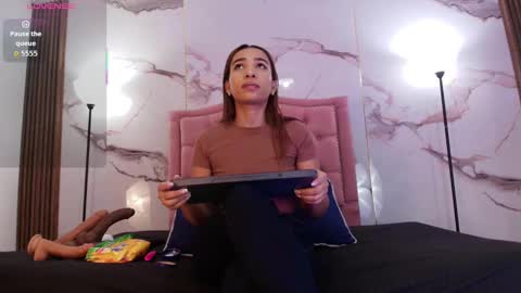 Snapshot of alyathompson chatting on September 10, 2025, 3:50 am Alya online show from September 10, 2025, 3:50 am