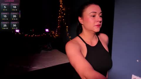 Alyce and Axell online show from November 27, 2025, 11:34 am