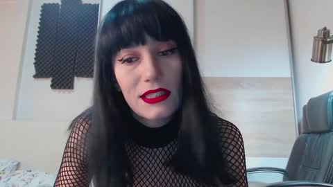 Snapshot of alycetn chatting on December 19, 2025, 11:50 am Alice online show from December 19, 2025, 11:50 am