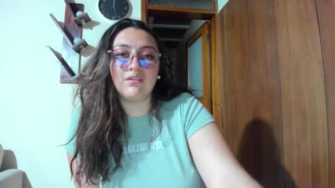 Alynessa Sparkle online show from September 25, 2025, 2:26 am