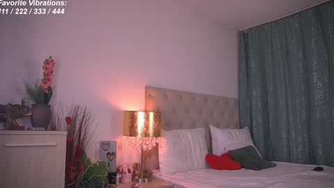 Alyona online show from January 22, 2025, 11:32 pm