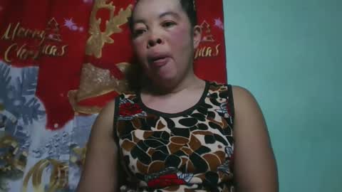 Snapshot of alypierette chatting on February 17, 2026, 2:19 am alypierette online show from February 17, 2026, 2:19 am