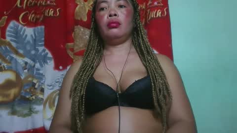 Snapshot of alypierette chatting on February 24, 2026, 2:15 pm alypierette online show from February 24, 2026, 2:15 pm