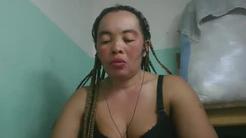 Snapshot of alypierette chatting on March 30, 2026, 8:59 am alypierette online show from March 30, 2026, 8:59 am