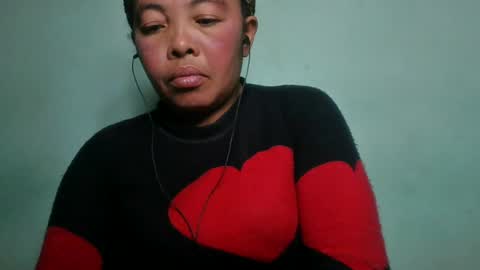 alypierette online show from June 26, 2026, 7:29 pm