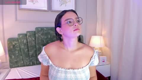 Snapshot of alys_baker chatting on January 30, 2025, 2:49 am Alys online show from January 30, 2025, 2:49 am
