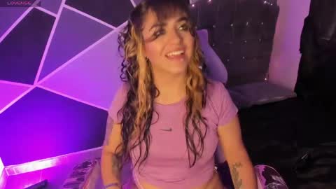 Snapshot of alysa_magic chatting on April 14, 2026, 6:25 pm alysa magic online show from April 14, 2026, 6:25 pm