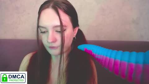 Alyssa online show from October 7, 2025, 10:34 am