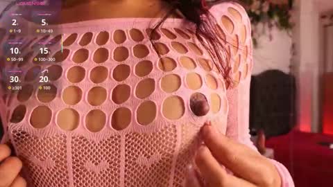 Snapshot of alyssa_joness chatting on October 8, 2025, 4:32 am alyssa_joness online show from October 8, 2025, 4:32 am