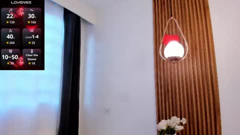 alyssabeauty_ online show from June 11, 2026, 9:35 pm