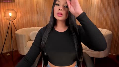 Aly  online show from October 17, 2025, 11:24 am