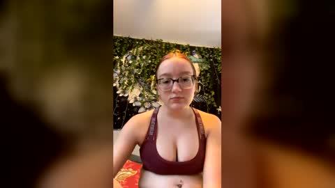 alyssag7001 online show from May 30, 2026, 7:22 pm
