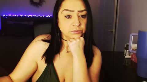 Alyssiaamorexo online show from April 30, 2026, 9:08 pm