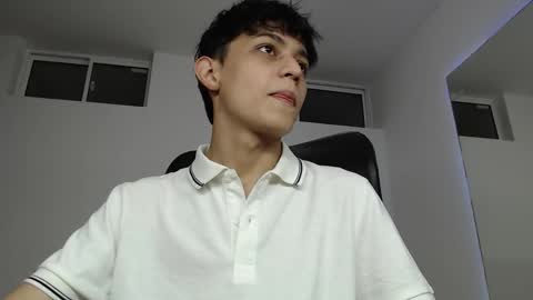 Snapshot of alyxen chatting on March 27, 2026, 7:57 pm alyxen online show from March 27, 2026, 7:57 pm